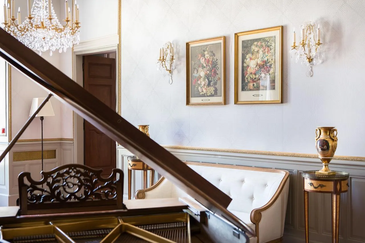 Château de Fonscolombe Hotel Le Puy-Sainte-Réparade